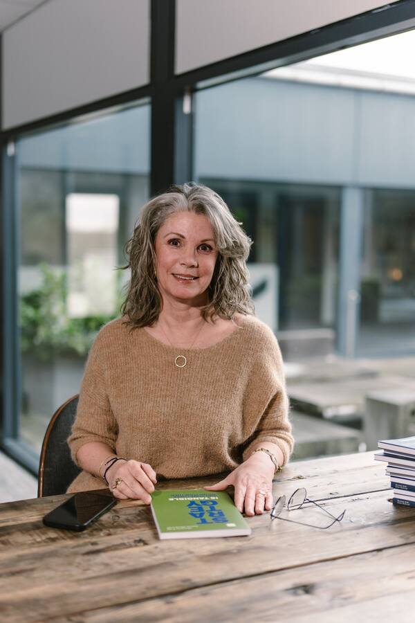Sanne Markwall approachable portrait
